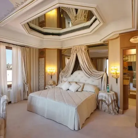 Penthouse For 6 People In Centre Of *