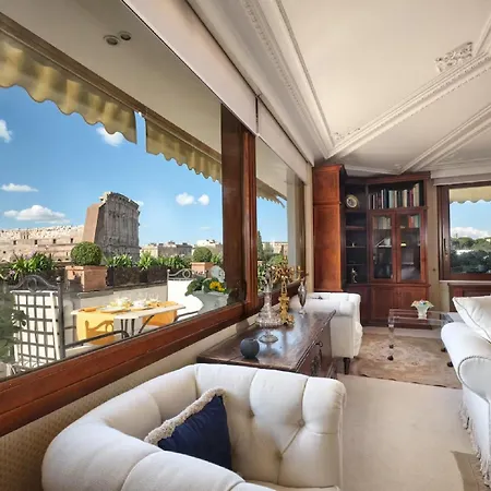 Penthouse For 6 People In Centre Of Apartamento Roma