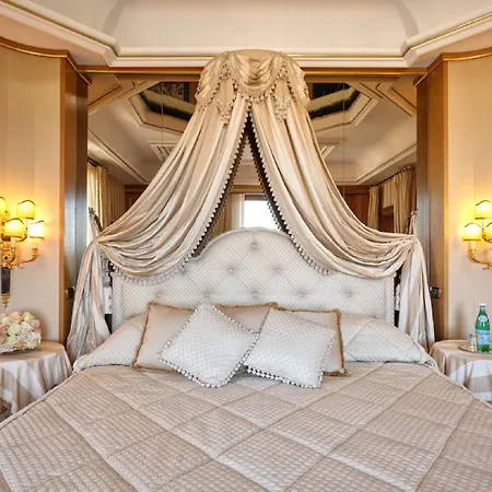 Penthouse For 6 People In Centre Of *